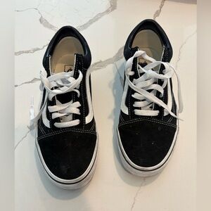 Vans Old Skool Shoe Classic Black and White